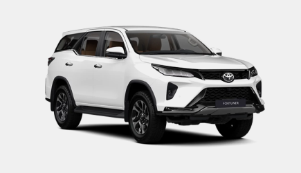 Изображение на странице Toyota&nbsp;Corolla в числе главных претендентов на звание «Автомобиль года» в Европе Тойота Центр Новосибирск Восток