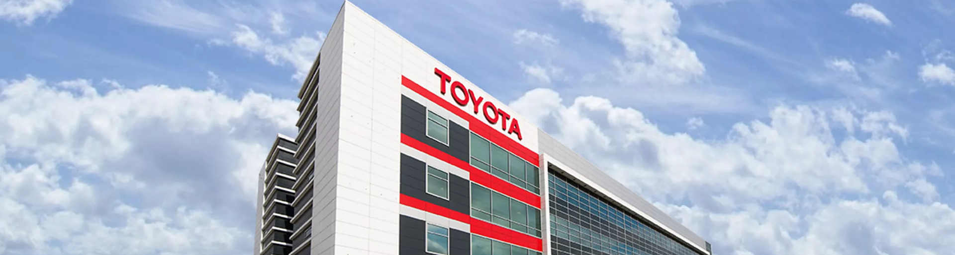 Изображение на странице TOYOTA ПОДВЕЛА ИТОГИ ПРОДАЖ В РОССИИ ЗА 2021 ГОД Тойота Центр Новосибирск Восток